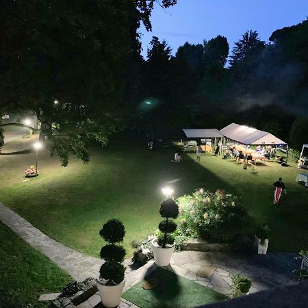 "La Selvetta" Bed And Breakfast Buguggiate Dış mekan fotoğraf