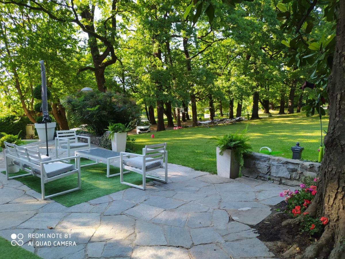 "La Selvetta" Bed And Breakfast Buguggiate Dış mekan fotoğraf