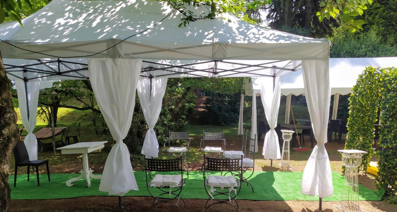 "La Selvetta" Bed And Breakfast Buguggiate Dış mekan fotoğraf