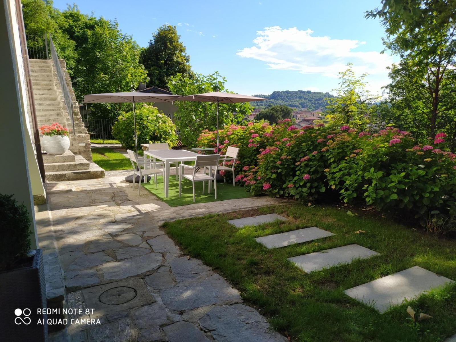"La Selvetta" Bed And Breakfast Buguggiate Dış mekan fotoğraf