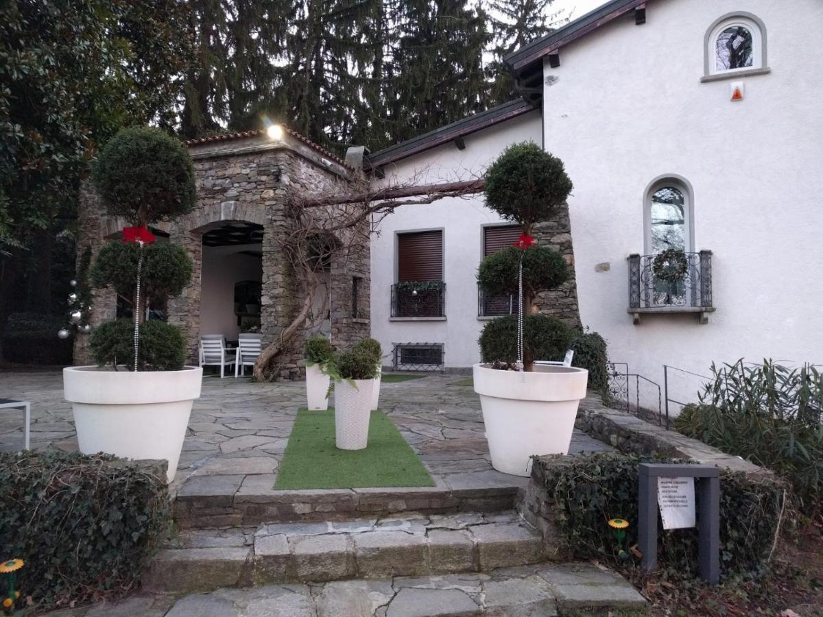"La Selvetta" Bed And Breakfast Buguggiate Dış mekan fotoğraf